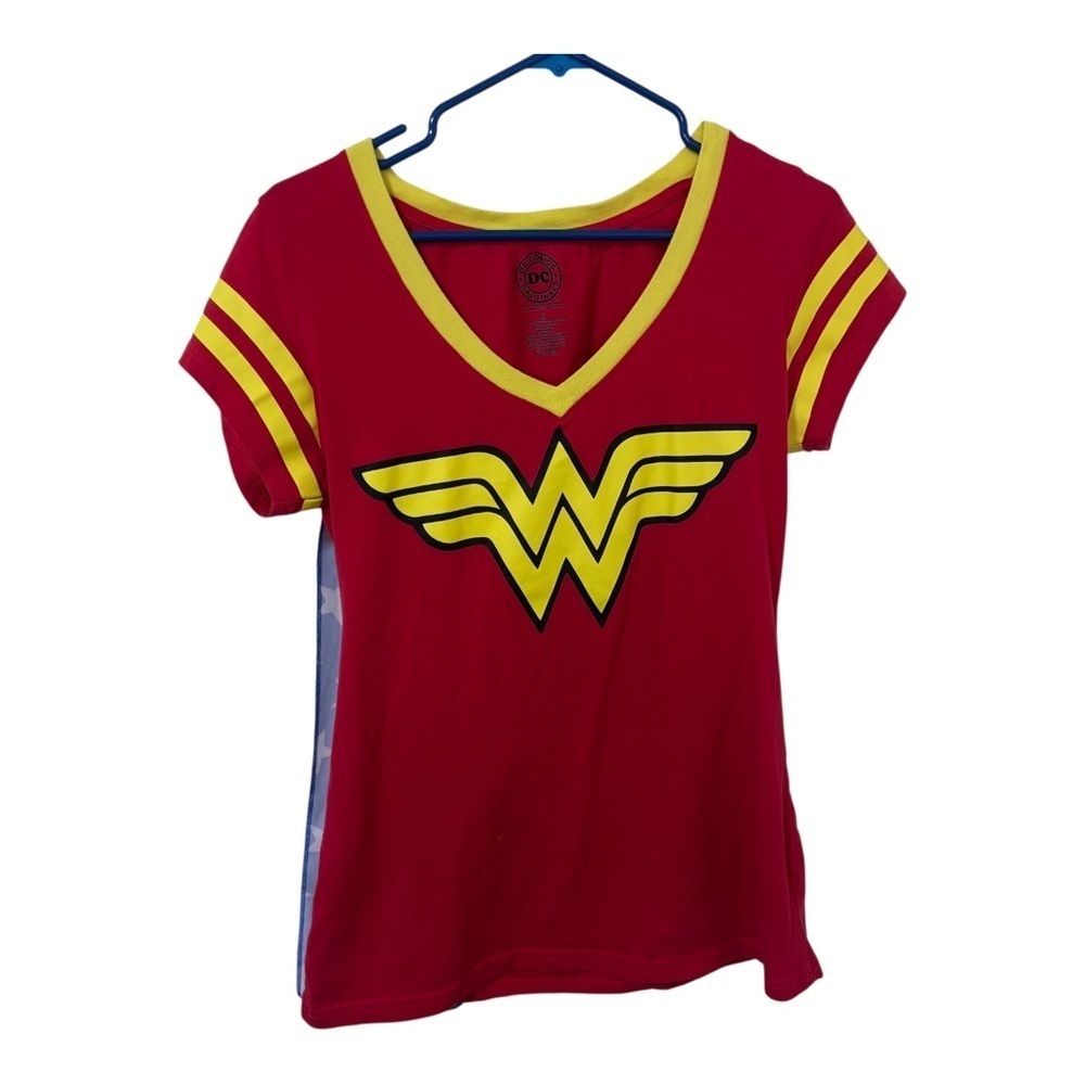DC Comics Wonder Woman Red and Yellow short sleeve t-shirt XL